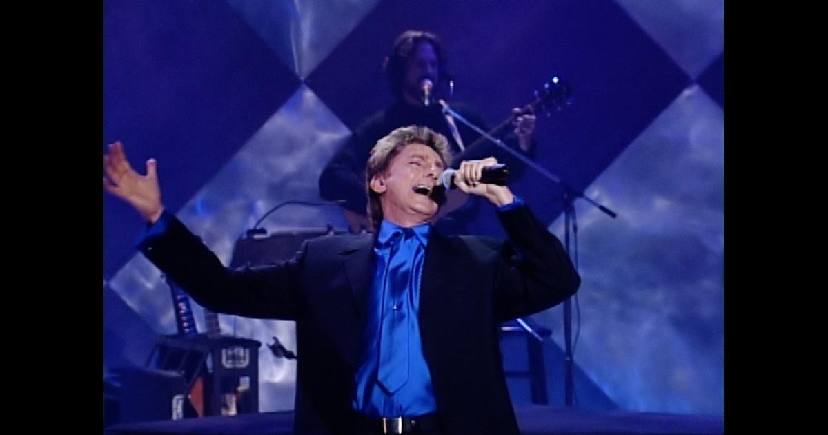 Barry Manilow live performance